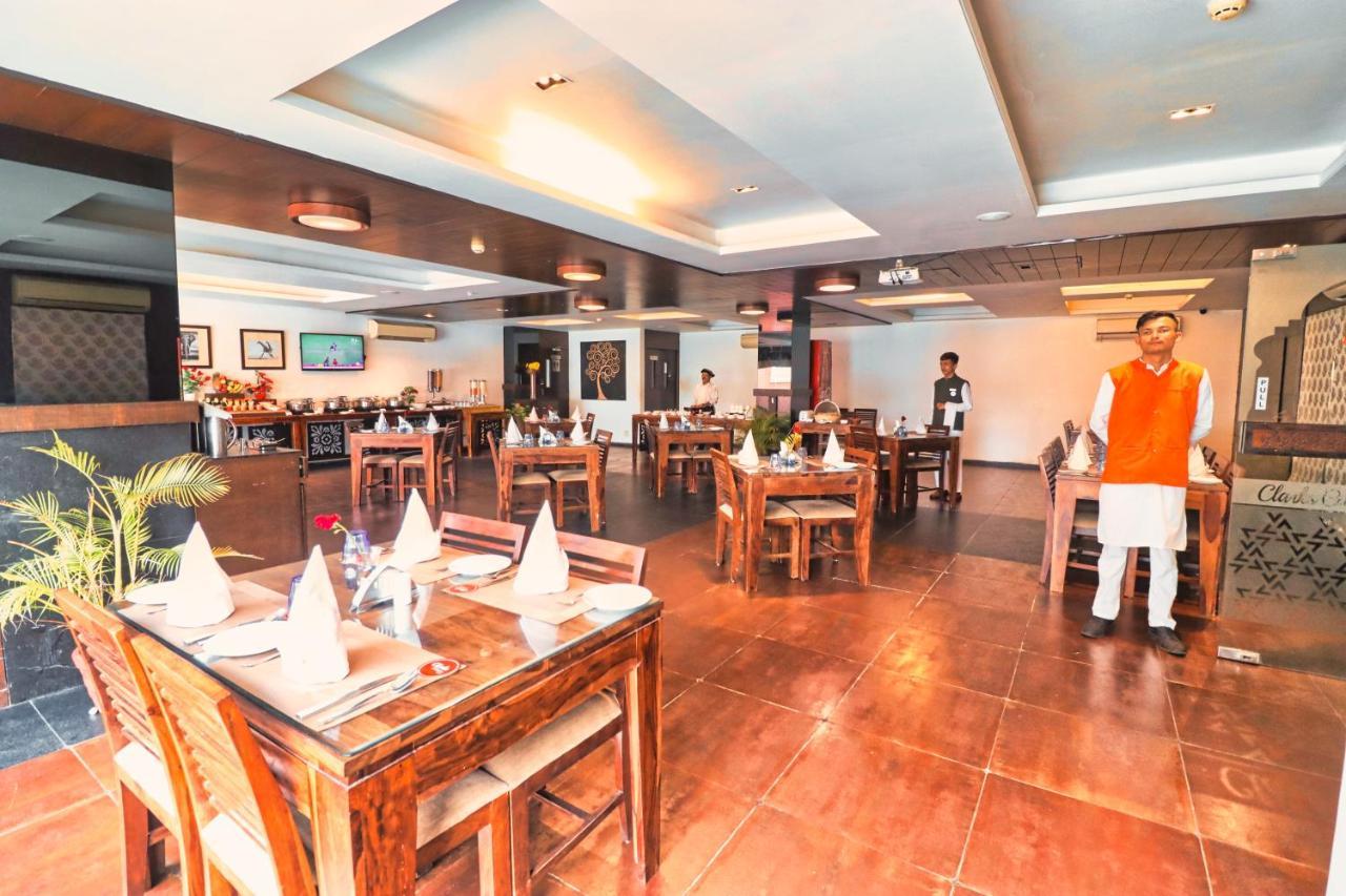 Hotel Clarks Collection Vadodara Esterno foto