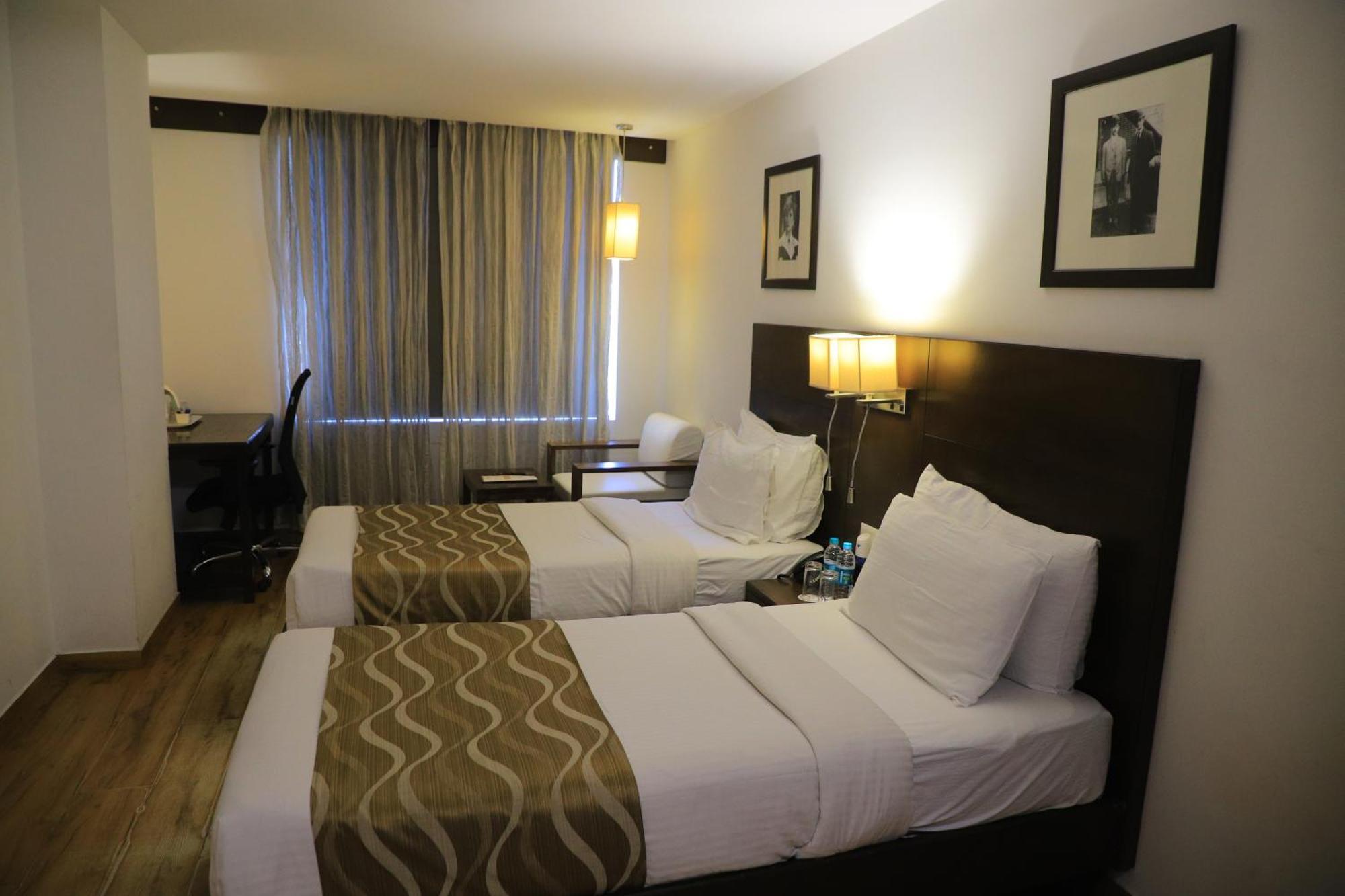 Hotel Clarks Collection Vadodara Esterno foto
